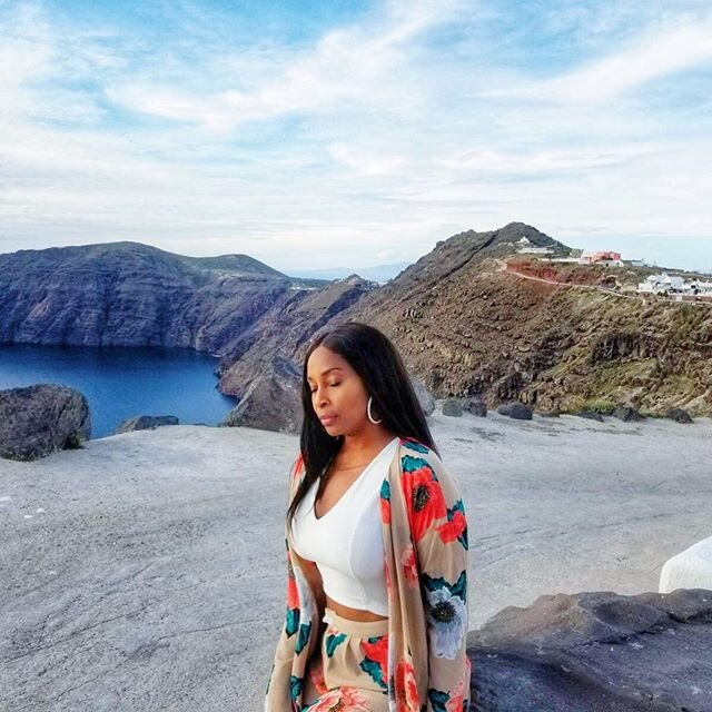 My #wcw today is Mother Earth. She is magnificent — beautiful beyond measure.
As President @barackobama so eloquently stated, today we’re reminded more than ever of our role to ensure that we do not pass a world beyond repair on to our children. I want to be part of doing so much more to take care of the our planet.  Happy 🌎 Day!